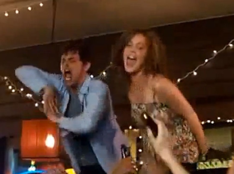 Watch my best friend's wedding online